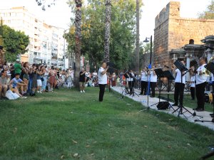 “Müzik Şehrin Kalbinde” atıyor