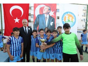 Mezitli Belediyesi, 10 Kasım Atatürk’ü Anma Futbol Turnuvası düzenledi