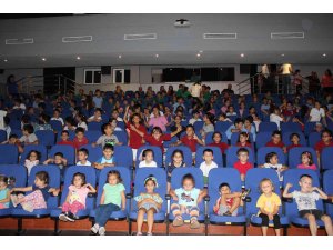 Alanya’da sezonun ilk çocuk oyunu ‘Yağmur Taşı’ gösterime giriyor