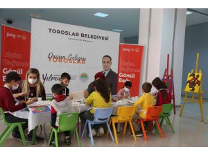 Toroslar Belediyesinin Resim Atölyesi çocukların gözdesi oldu