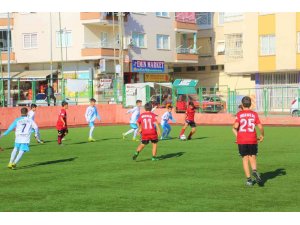 3 Ocak Mersin’in Kurtuluşu Minikler Futbol Turnuvası devam ediyor