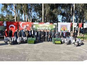 Tarsus’ta kadınlara hamur yoğurma makinesi desteği