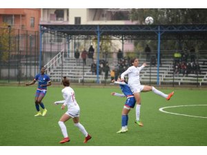 Turkcell Kadın Futbol Süper Ligi: Adana İdman Yurdu: 2 - Galatasaray: 0