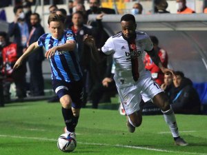 Spor Toto Süper Lig: Adana Demirspor:0  - Beşiktaş: 1 (İlk yarı)