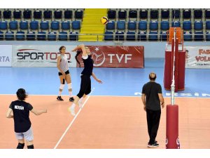 MSK Kadın Voleybol Takımında hedef play-off