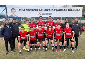 Döşemealtı futbol takımı U-18 liginde şampiyon