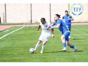 TFF 2. Lig: Tarsus İdman Yurdu: 2 - Ankara Demirspor: 1