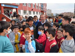 Kervancıoğlu, tecrübesini öğrencilere aktardı