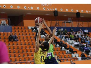 Bitci Kadınlar Türkiye Kupası: Nesibe Aydın: 66 - Fenerbahçe Safiport: 74