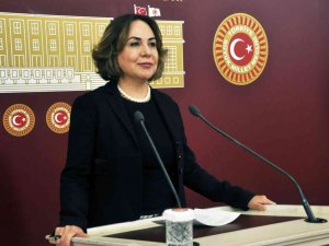 AK Parti’li Yılmaz: “Çukurova Bölgesel Havalimanında çalışmalar 7 gün 24 saat devam ediyor”