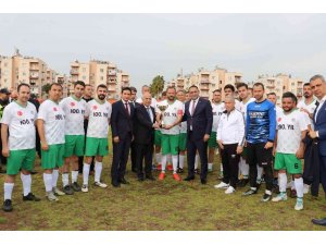 3 Ocak Kurumlar Arası Futbol Turnuvasının şampiyonu Toroslar Belediyesi