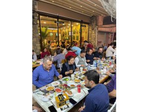 Cihangir Kebap, iftarda dolup taşıyor