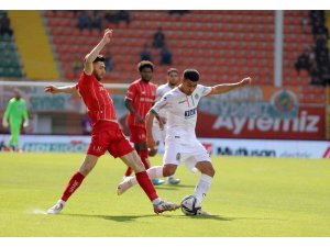 Spor Toto Süper Lig: Alanyaspor: 0 - Antalyaspor: 2 (İlk yarı)