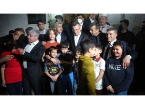 Fuat Oktay Hatay’da vatandaşlarla buluştu