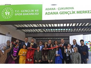 Genç fotoğrafçılar final sergisinde izleyiciyle buluştu