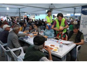 ASKON Adana’dan Ramazanda 45 bin kişiye iftar