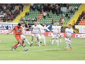 Spor Toto Süper Lig: Aytemiz Alanyaspor: 3 - Gaziantep FK: 0 (Maç sonucu)