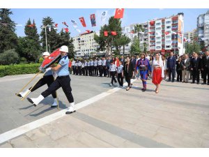 Büyükşehir Belediyesi 19 Mayıs’ı törenle kutladı