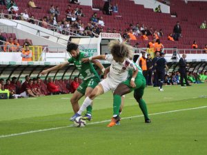 Spor Toto Süper Lig: A. Hatayspor: 1 - Giresunspor: 1 (İlk yarı)