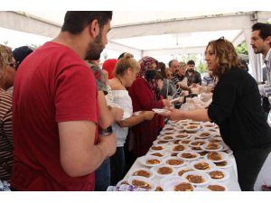 Mersin’de Türk Mutfağı Haftasının açılışı fındık lahmacunla yapıldı