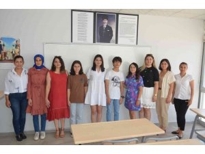 Mersin’deki kurs merkezleri öğrencilerin hayallerine köprü oluyor