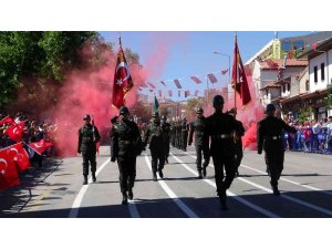 Isparta’da Zafer Bayramı coşkusu