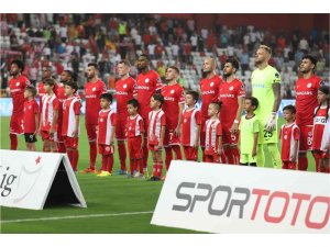 Antalyaspor son 2 haftada kalesinde 7 gol gördü