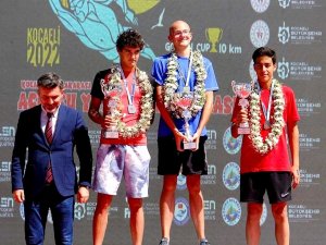 Antalyasporlu yüzücüler Golden Cup 2022’de kürsüde