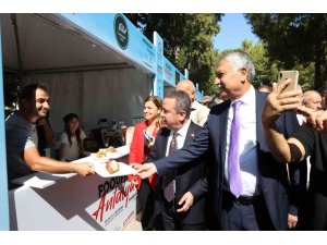 Başkan Böcek: “I. Uluslararası Food Fest Antalya Gastronomi Festivali’ni gerçekleştirmenin mutluluğunu yaşıyoruz”