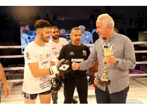 Başkan Gültak, Muay Thai sporcularının heyecanına ortak oldu