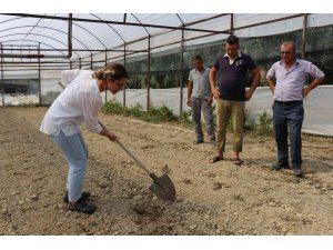 Büyükşehirden Serikli çiftçilere toprak analiz desteği