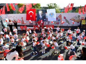 Miniklerden Cumhuriyet Bayramı’nda coşkulu kutlama