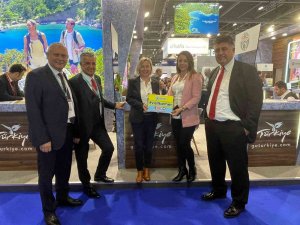 World Travel Market Londra Fuarı’nda Kemer standına büyük ilgi