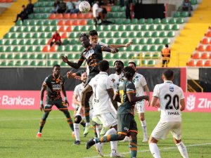 Ziraat Türkiye Kupası: Corendon Alanyaspor: 3 - Sakaryaspor: 0