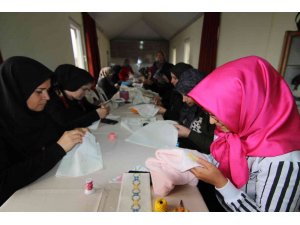 Ev hanımlarının ilgi odağı olan kurs merkezi Kargıcak’ta açıldı