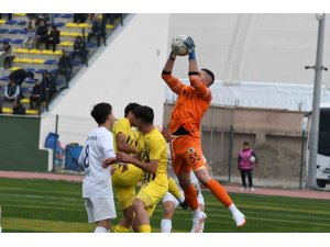 TFF 2. Lig: Tarsus İdman Yurdu: 0 - Menemen Futbol Kulübü: 2