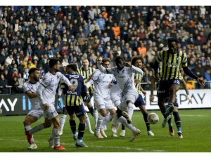 Spor Toto Süper Lig: Adana Demirspor: 1 - Fenerbahçe: 1 (Maç sonucu)