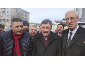 Yılmaz: “Depremin yaraları kısa sürede sarılacak”