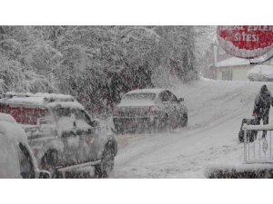 Doğu Karadeniz’de kar nedeniyle bin 210 köy ve mahalle yolu kapandı