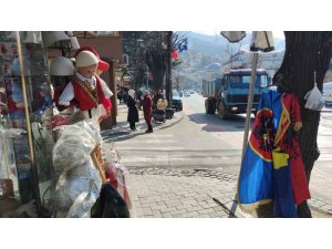 Kosova, bağımsızlığının 15’inci yılını kutlamaya hazırlanıyor