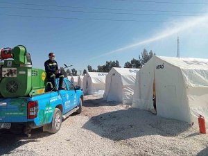 Aliağa Belediyesi, Hatay’da dezenfeksiyon çalışması yapıyor