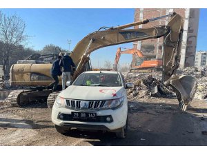 Gümüşhane İl Özel İdaresi ilk günden beri deprem bölgesinde