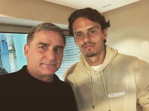 Kuntz, Enes Ünal ile buluştu