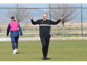 Özden Töraydın: “3 maç akıbetimizi belirleyecek”