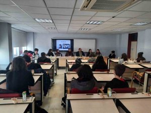 Kütahya Necip Fazıl Kısakürek Anadolu Lisesi’nde kitap söyleşisi