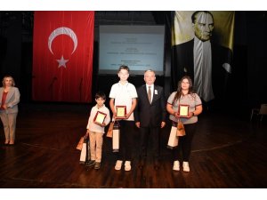 Atatürk’ün Antalya’ya gelişinin 93’üncü yıldönümü törenle kutlandı