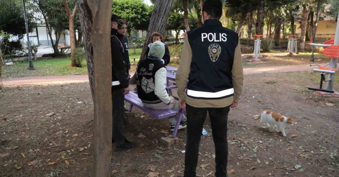 Antalya’da ’Güvenli okul çevreleri ve servis araçları denetim uygulaması’ yapıldı