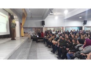 Adana Ceyhan’da “Deprem sonrasında psikolojik sağlamlık” semineri