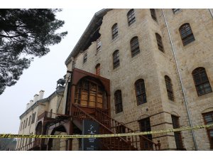Yedi Güzel Adam Edebiyat Müzesi depremde hasar gördü