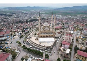 Abdülhamid Han Camii’nde teravih namazları çadırda kılınacak